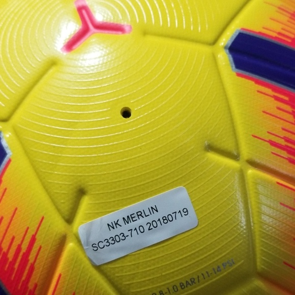 Nike Merlin 2018-2019 Match Soccer Ball #5 - Picture 7 of 8